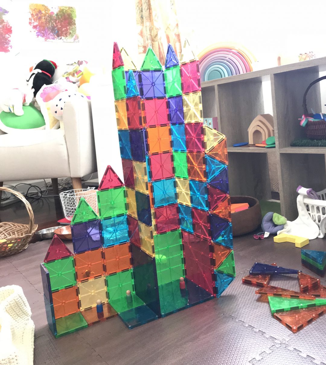 construction play with magnetic tiles